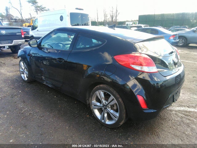 2017 Hyundai Veloster, VIN: KMHTC6AD6HU317726
