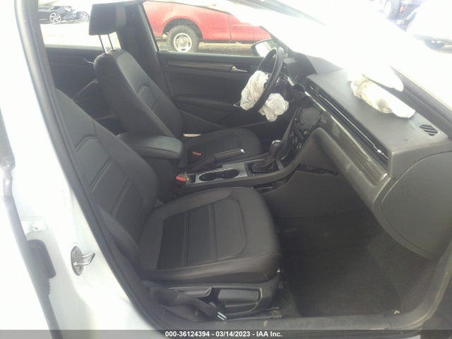 1VWMA7A37MC013989 Volkswagen Passat 2.0t R-line