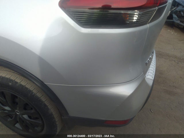 2018 NISSAN ROGUE S VIN: 5N1AT2MV9JC788589