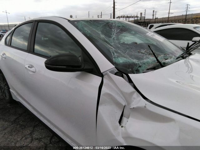 3KPF54AD8PE594701 KIA Forte Gt-line