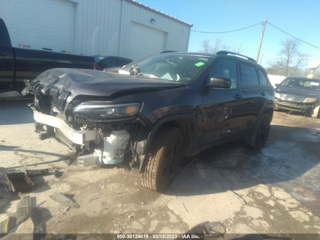 1C4PJMLB5KD413933 Jeep Cherokee Altitude