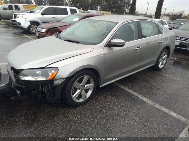 1VWAT7A32EC052312 Volkswagen Passat Wolfsburg Ed