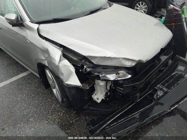 1VWAT7A32EC052312 Volkswagen Passat Wolfsburg Ed