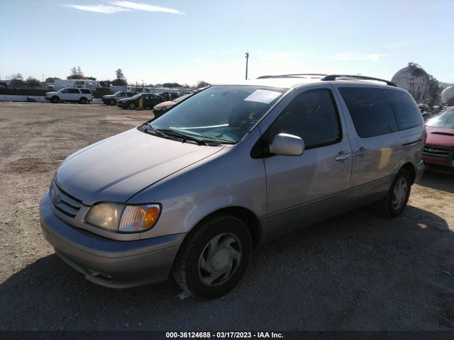 2002 TOYOTA SIENNA LE/XLE VIN: 4T3ZF13C92U477641
