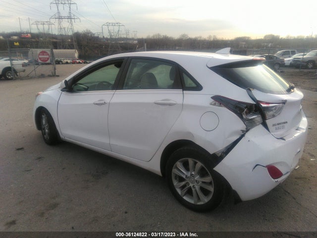Hyundai ELANTRA GT 2013 KMHD35LE8DU032041 Image 3