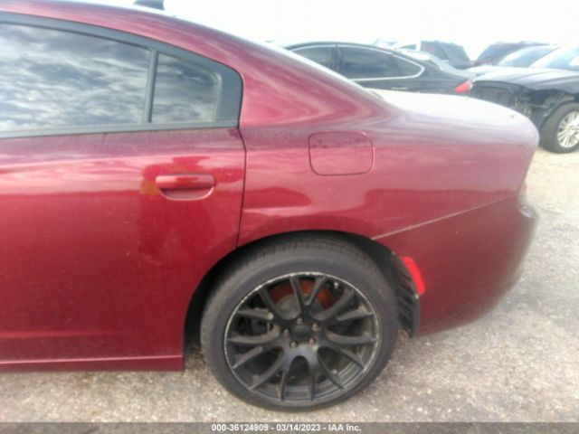 2C3CDXHG8FH916235 Dodge Charger Sxt