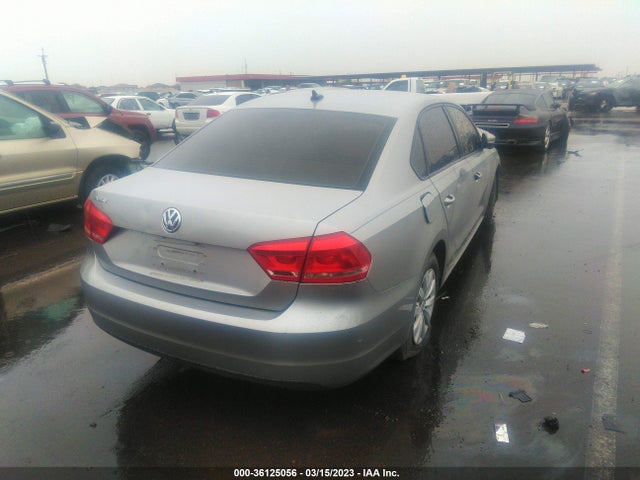 1VWAH7A30EC014904 Volkswagen Passat Wolfsburg Ed