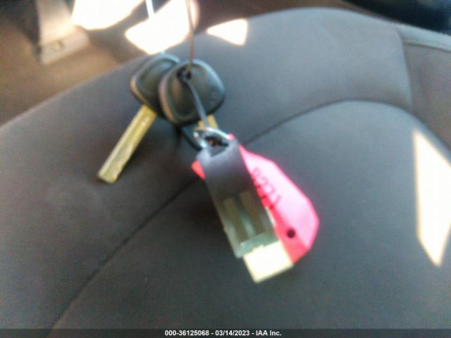 KNDJN2A22F7800879 KIA Soul Base