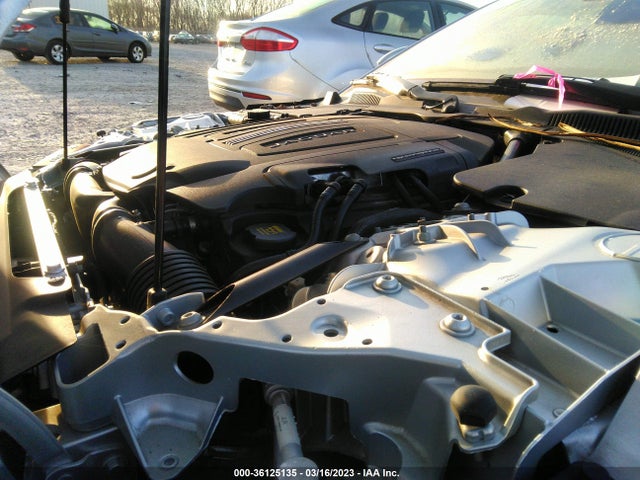 2017 Jaguar F-TYPE, VIN: SAJWB6A66H8K40257