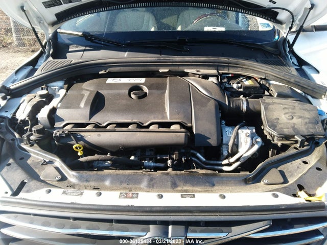 2015 Volvo XC60, VIN: YV4902RK8F2687729