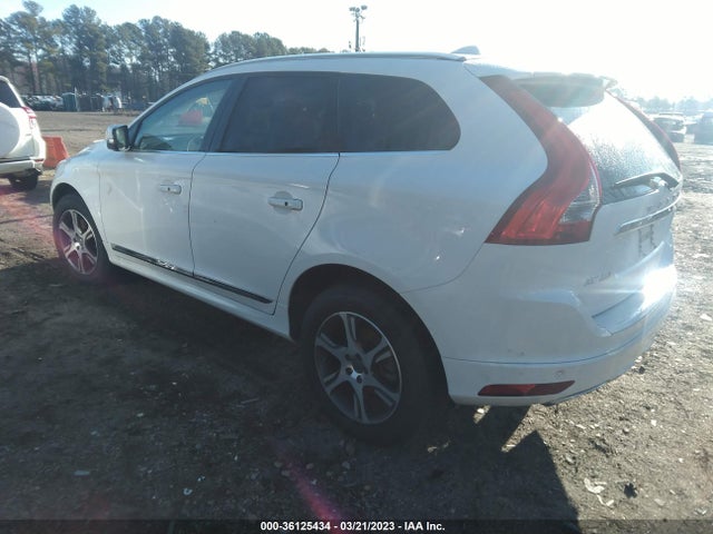 2015 Volvo XC60, VIN: YV4902RK8F2687729