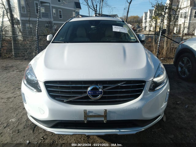 2015 Volvo XC60, VIN: YV4902RK8F2687729