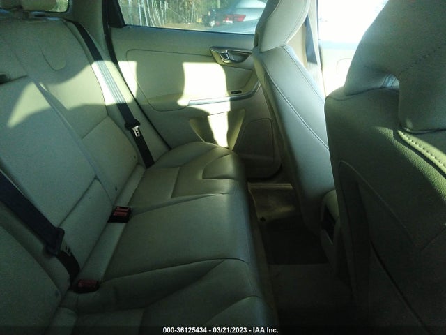 2015 Volvo XC60, VIN: YV4902RK8F2687729