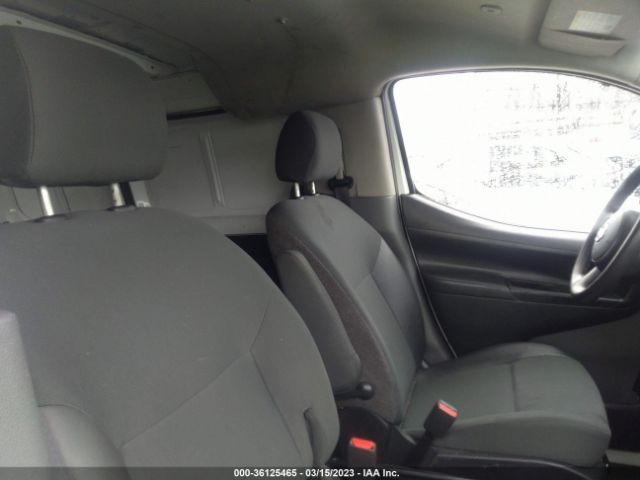3N6CM0KN0FK720925 Nissan NV200 SV