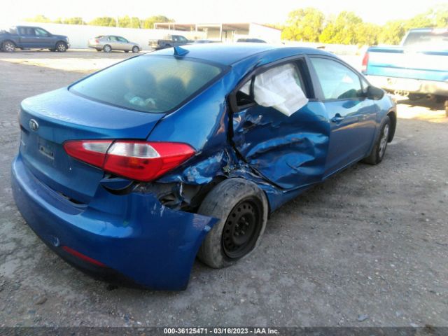 KNAFK4A65E5058840 KIA FORTE LX