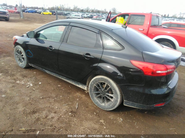 Ford FOCUS SE 2015 1FADP3F26FL349734 Image 3