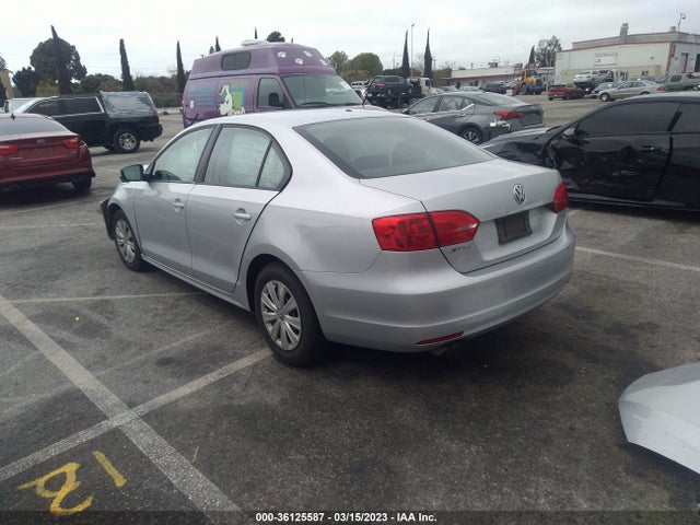 3VW2K7AJ6EM360281 Volkswagen Jetta Sedan S