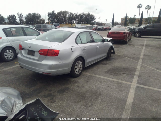 3VW2K7AJ6EM360281 Volkswagen Jetta Sedan S