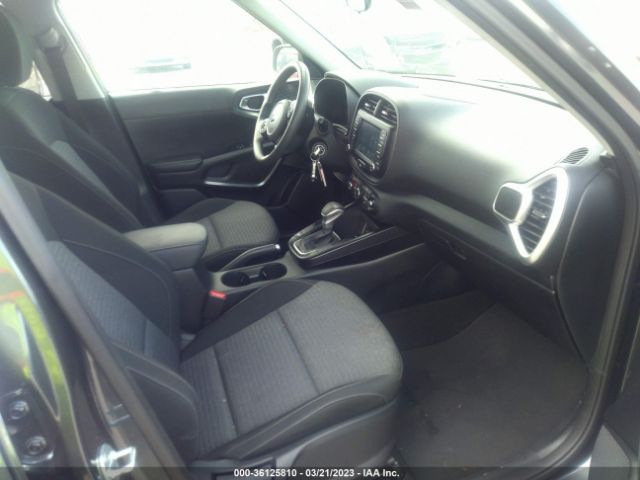 KNDJ23AU9M7780885 KIA SOUL S