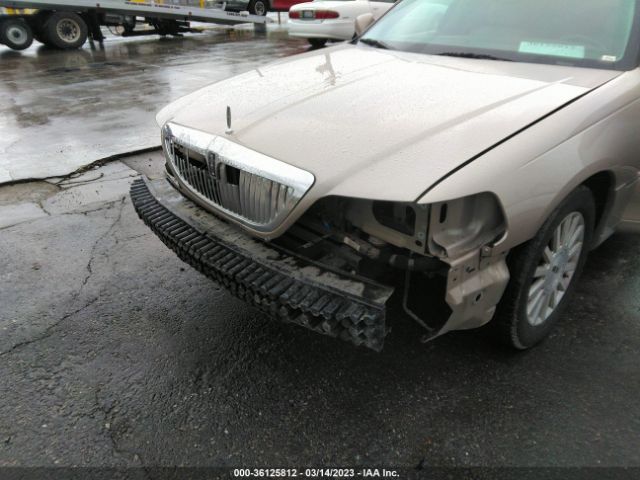 1LNHM81W03Y694506 Lincoln Town Car