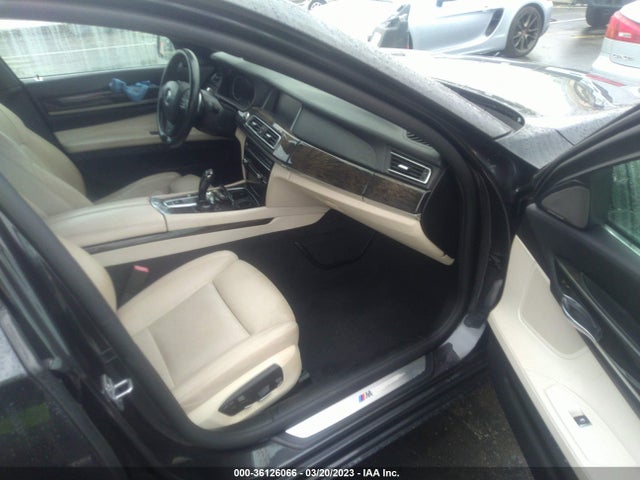 2015 BMW Alpina B7, VIN: WBAYA8C50FD825833