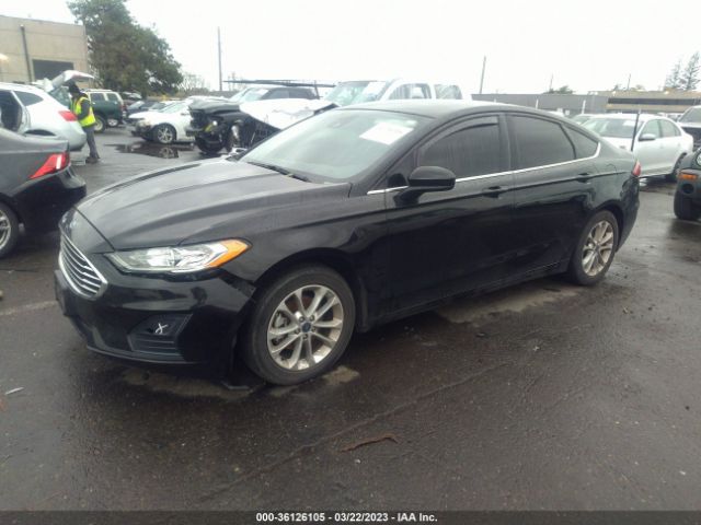 3FA6P0HD3KR201980 Ford FUSION SE