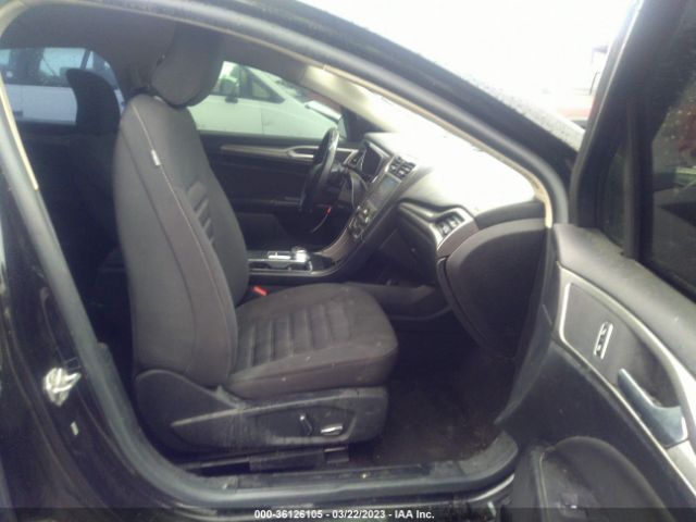 3FA6P0HD3KR201980 Ford FUSION SE