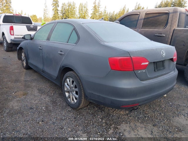 3VWDP7AJ3CM327956 Volkswagen Jetta Sedan Se W