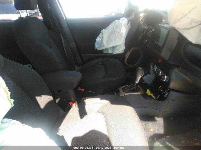 2015 Jeep Renegade, VIN: ZACCJABT5FPC34063