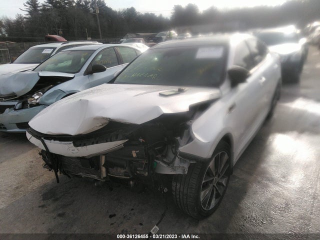 KIA Optima 2016 5XXGV4L28GG039061 Image 2
