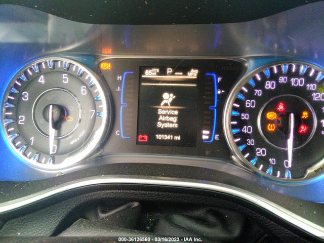 Chrysler 200 Limited Platinum 2017 1C3CCCAB1HN506414 Image 7