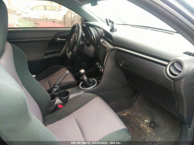 JTKJF5C78GJ018817 Scion TC