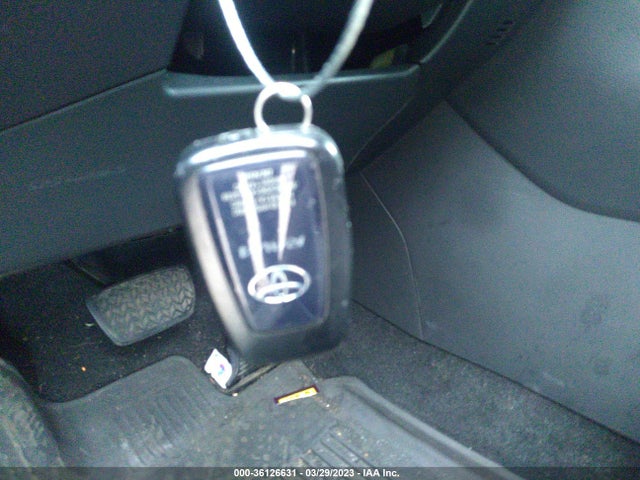 Toyota Rav4 Xle 2020 2T3W1RFV7LW087037 Image 3