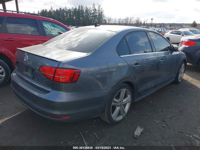 3VW5T7AJ6FM268390 Volkswagen Jetta Sedan 2.0t Gli Sel