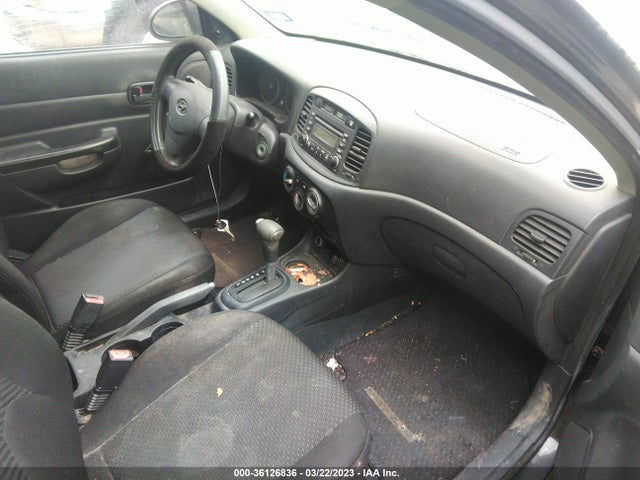 2008 HYUNDAI ACCENT GS VIN: KMHCM36C08U063359