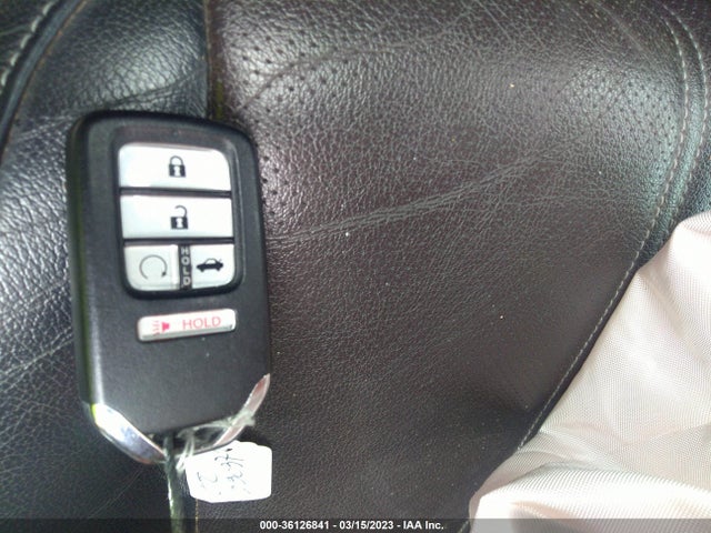 Honda Insight Touring 2019 19XZE4F96KE006806 Image 11