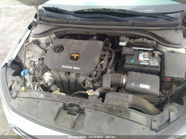 Hyundai ELANTRA SE 2018 5NPD74LF4JH276478 Image 11