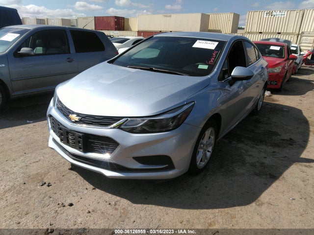 Chevrolet CRUZE LT 2018 1G1BE5SM2J7110721 Image 2