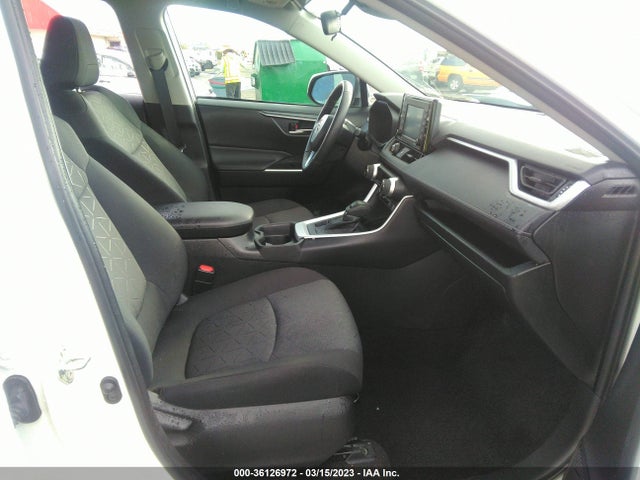 2021 TOYOTA RAV4 XLE VIN: 2T3P1RFV1MC231334