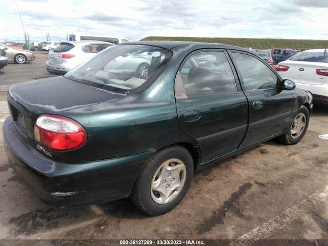 2001 KIA SEPHIA VIN: KNAFB121115084394