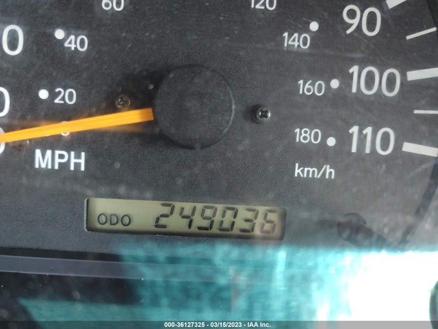 2000 TOYOTA TACOMA VIN: 4TAWN72N2YZ586930