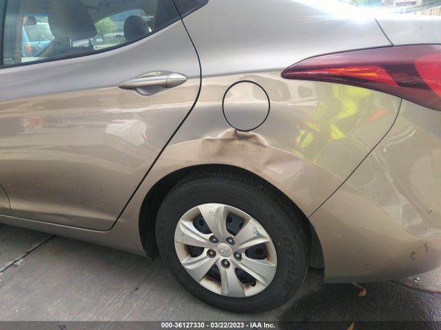 Hyundai Elantra 2016 5NPDH4AE6GH716118 Image 18