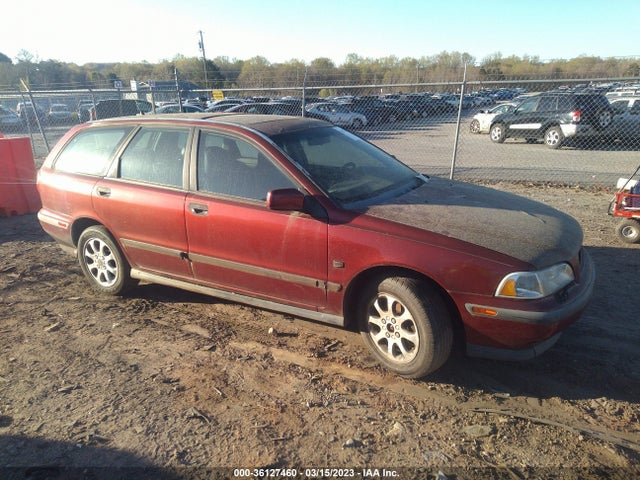 2000 VOLVO V40 VIN: YV1VW2553YF469400