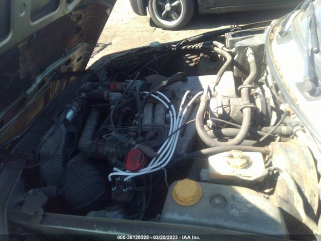 1984 SAAB 900 VIN: YS3AT35S5E1023582