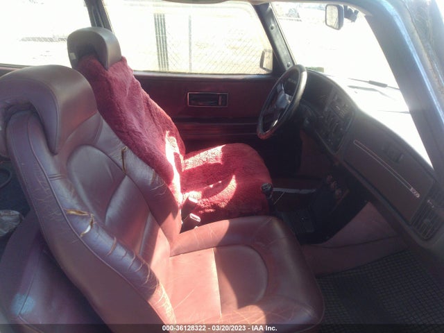 1984 SAAB 900 VIN: YS3AT35S5E1023582