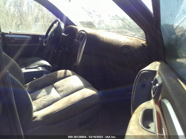 2C4GP64L95R191206 Chrysler Town & Country Limited