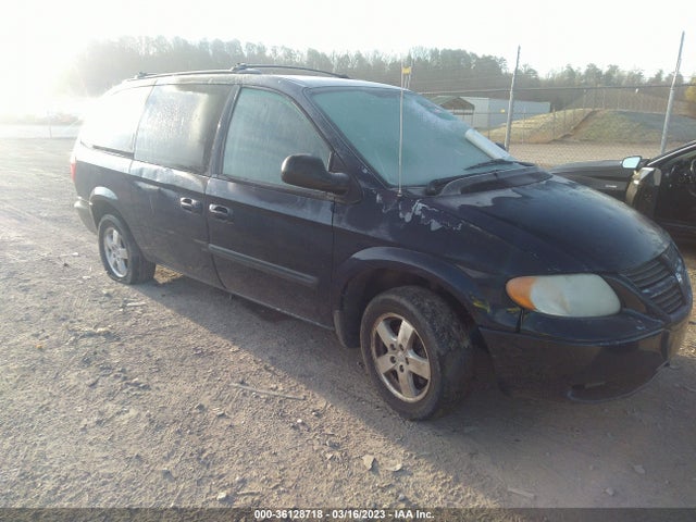 2005 1D4GP24R45B382563 main image