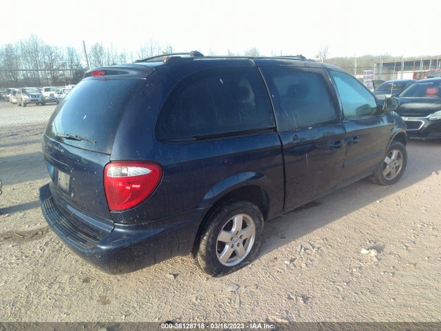 2005 DODGE GRAND CARAVAN VIN: 1D4GP24R45B382563