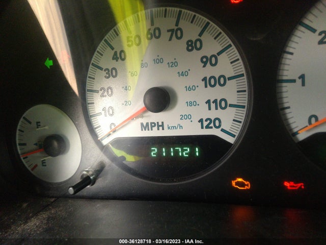 2005 DODGE GRAND CARAVAN VIN: 1D4GP24R45B382563
