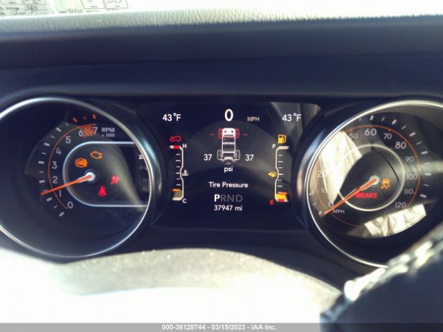 1C4HJXEN8LW167799 Jeep Wrangler Unlimited Sahara
